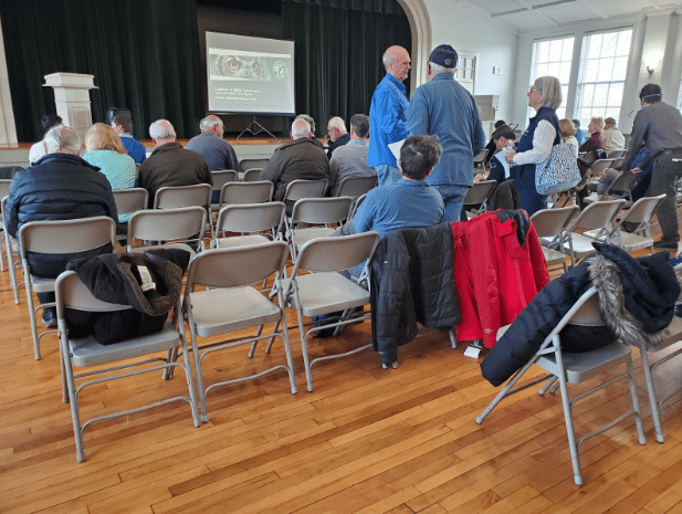 Attendees at the Loudoun Wildlife-hosted meeting at the Lucketts Community Center